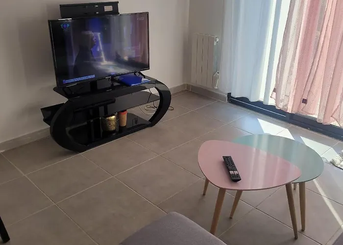 Joli Nid Douillet 아파트 레소리니에레